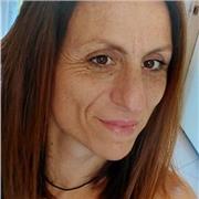 Docente di italiano impartisce lezioni per scuola di ogni ordine e grado. Disponibile anche a lezioni di italiano per stranieri